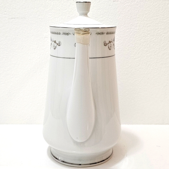 Diane by Fine China of Japan Blue Flower Scrolls - Coffee Pot - Picture 5 of 11